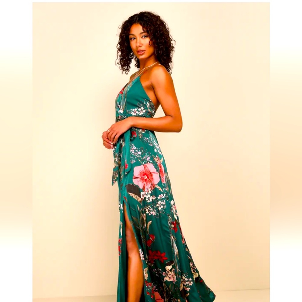 Still the One Emerald Green Floral Print
Satin Maxi Dress